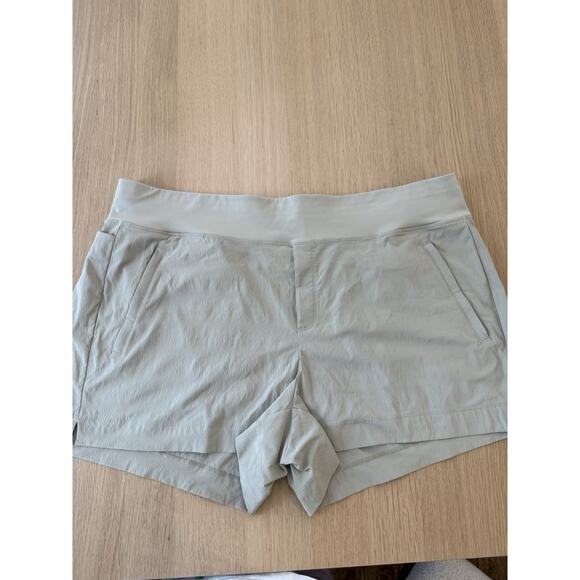 Athleta Trekkie North Pull On Shorts Size 22 Hiking Athletic - Picture 2 of 11